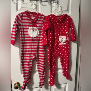 Carter's BUNDLE of 2 SANTA 🎅🏼 Zipper Pajamas/ 2T